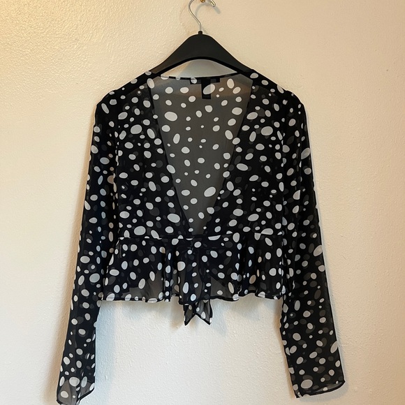 front tie top polka dot - Picture 4 of 8